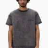 Camiseta con logotipo en plantilla