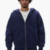 Sudadera con capucha y cremallera básica
