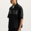 Camisas con contorno del logotipo