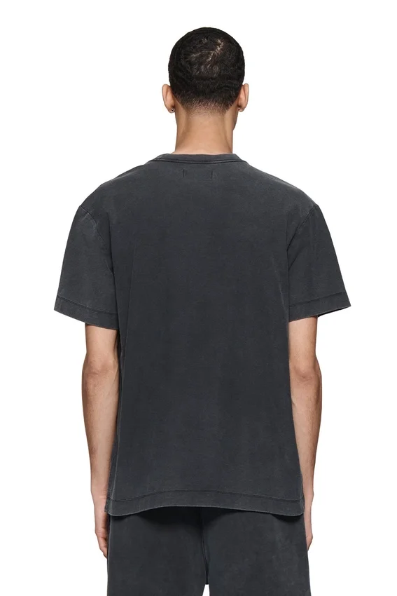 Camiseta básica de corte oversize
