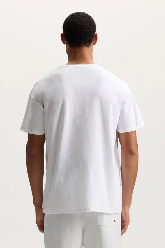 Camiseta con el letrero «Penthouse»