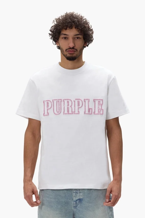 Camiseta con logotipo