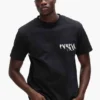 Camiseta con logotipo pintado