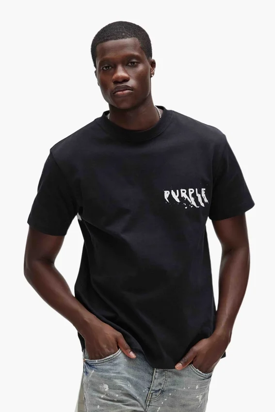 Camiseta con logotipo pintado