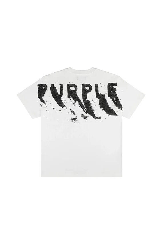 Camiseta con logotipo pintado