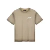 Camiseta con texto «Working Script»