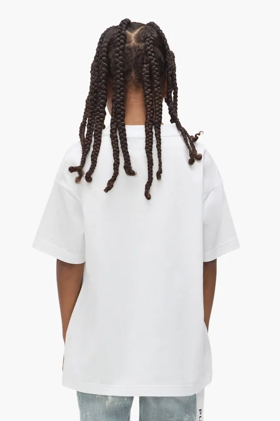 Camiseta infantil con logotipo pintado