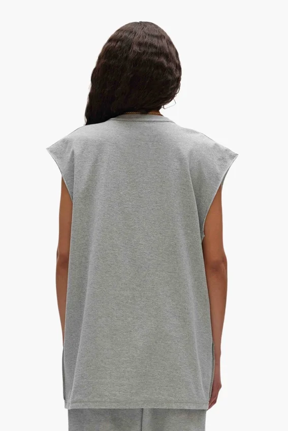 Camiseta sin mangas básica