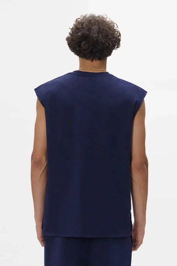 Camiseta sin mangas básica