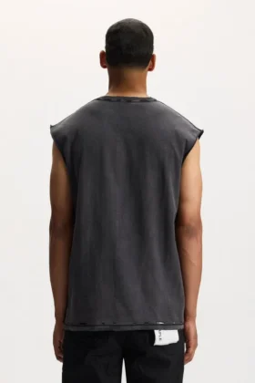 Camiseta sin mangas con letras de lentejuelas