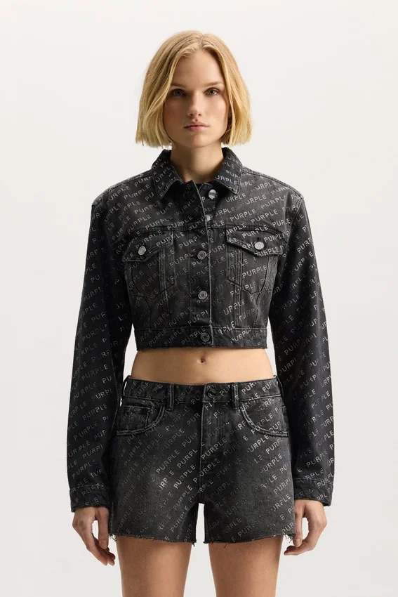 Chaqueta con logotipo brillante