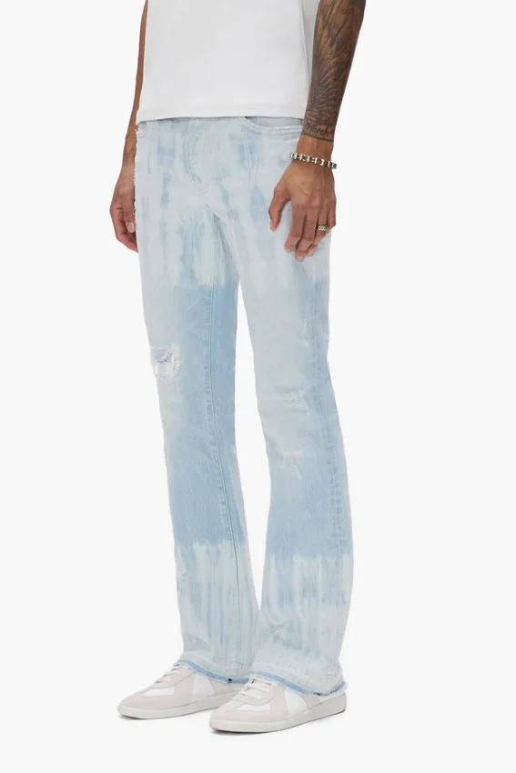 P004 Vaqueros acampanados con efecto tie-dye