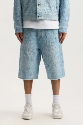 P070 Pantalones cortos con adornos