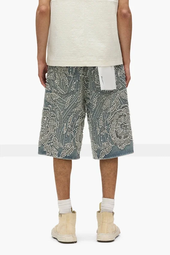 P070 Pantalones cortos con bordados a mano y adornos de cristales
