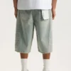 P070 Pantalones cortos con monograma en relieve