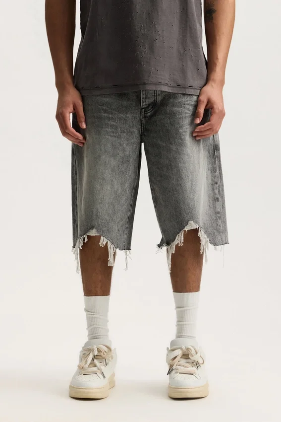 P070 Pantalones cortos desgastados de verano