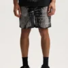 Pantalones cortos con cristales desgastados por todas partes