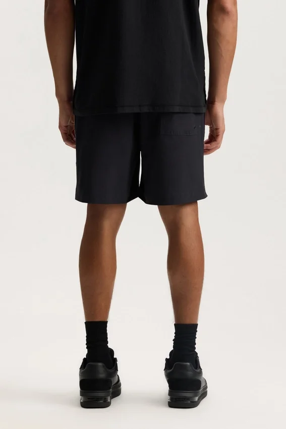 Pantalones cortos con cristales desgastados por todas partes