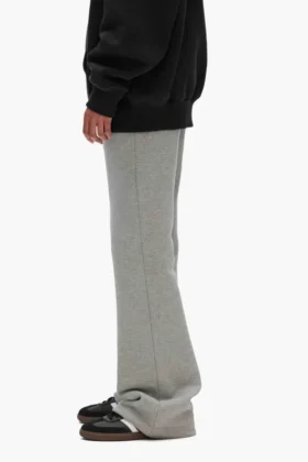 Pantalones de chándal básicos acampanados