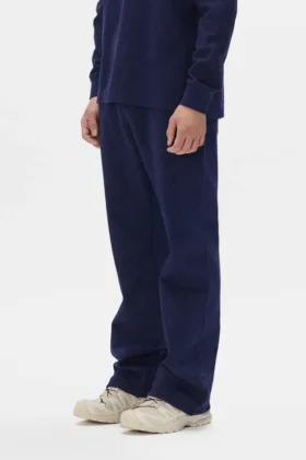 Pantalones de chándal básicos acampanados