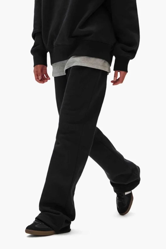 Pantalones de chándal básicos acampanados