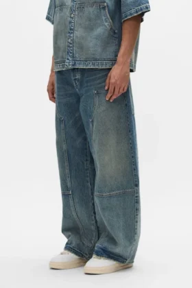 Pantalones de mezclilla de corte acampanado estilo trabajo
