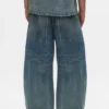 Pantalones de mezclilla de corte acampanado estilo trabajo