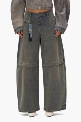 Pantalones holgados con logotipo en relieve