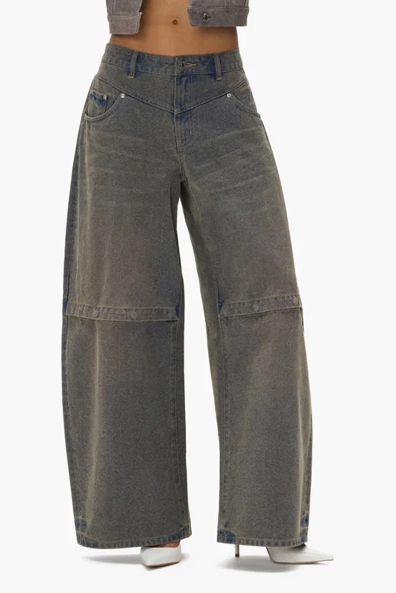 Pantalones holgados con logotipo en relieve