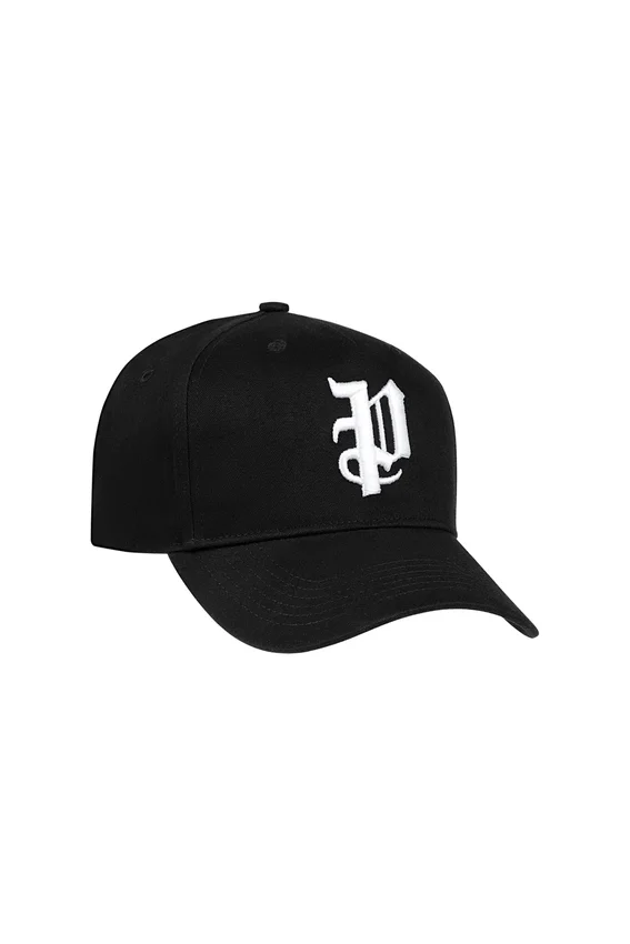 Sombrero con el logotipo «P»
