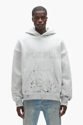Sudadera con capucha de camuflaje con tachuelas