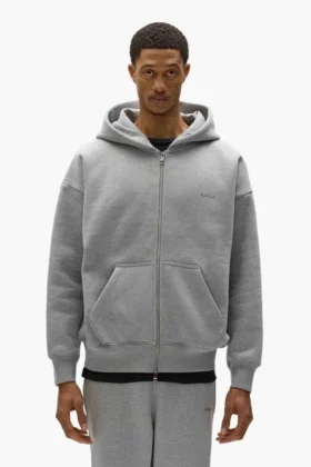 Sudadera con capucha y cremallera básica