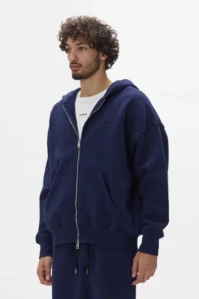 Sudadera con capucha y cremallera básica