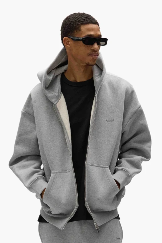 Sudadera con capucha y cremallera básica