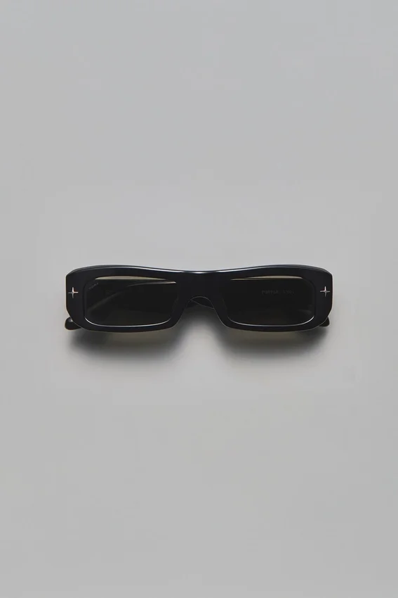 V002 Mercer